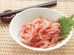 Cantik Warnanya, Udang Sakura Ini Legit Gurih Rasanya