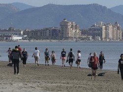 Nggak Cuma Warlok yang Muak dengan Turis, Sesama Wisatawan Juga Benci