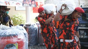 Distribusi Bantuan untuk Relawan COVID-19