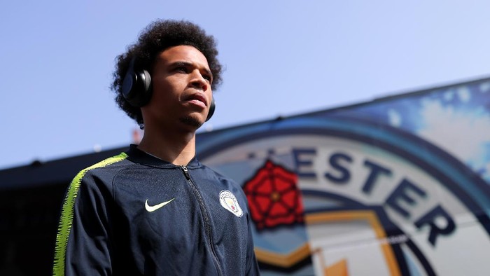 LONDON, ENGLAND - MARCH 30: Leroy Sane of Manchester City arrives at the stadium prior to the Premier League match between Fulham FC and Manchester City at Craven Cottage on March 30, 2019 in London, United Kingdom. (Photo by Richard Heathcote/Getty Images)
