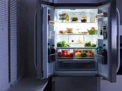 Kulkas Ditempeli Foto Hantu dan Pilot Pesawat Jet Jadi Pengantar Makanan