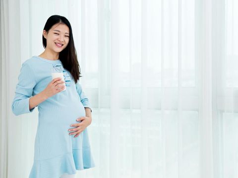 Waktu Terbaik Minum Susu Saat Hamil