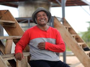 Kisah Petani Kayu Putih, Dulu Serba Kekurangan Kini Punya Rumah Kisah Petani Kayu Putih, Dulu Serba Kekurangan Kini Punya Rumah