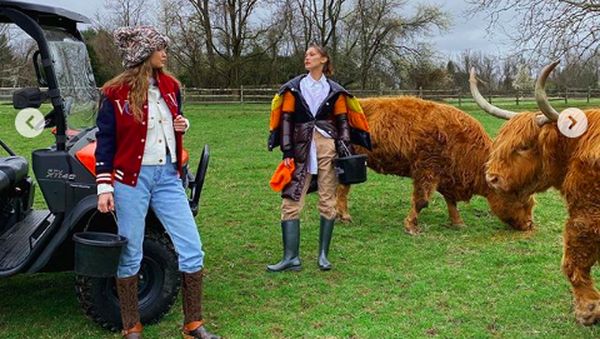 Foto: Penampilan Gigi Hadid dengan Baby Bump untuk Pemotretan Vogue