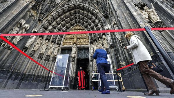 Jerman Longgarkan Lockdown, Gereja Cologne Mulai Dibuka