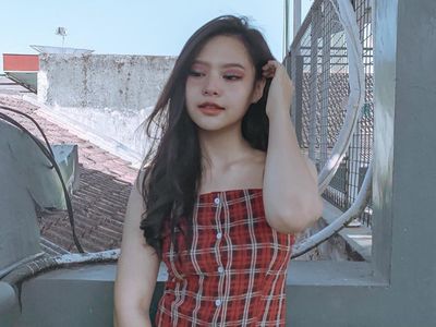 Potret Selebgram Yogyakarta yang Pesonanya Disebut Mirip Jennie Blackpink