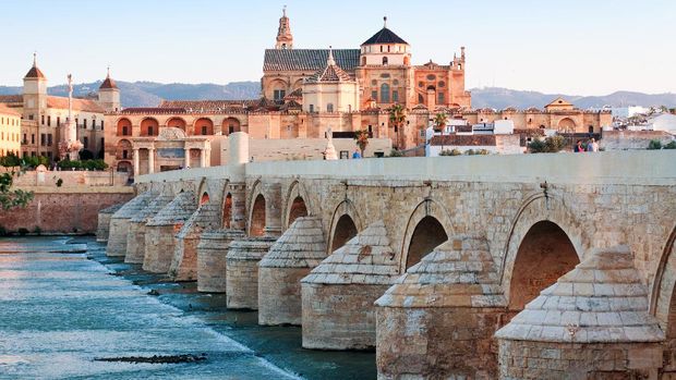 Roman Bridge and Guadalquivir river, Great Mosque, Cordoba, Spain