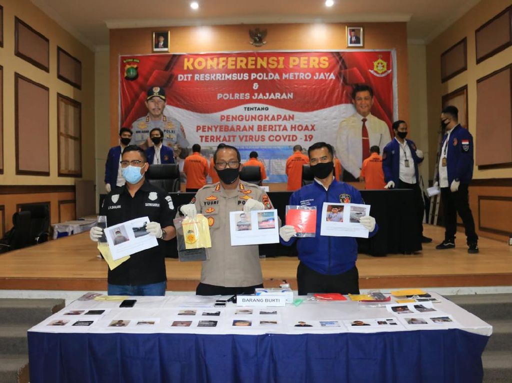 Polda Metro Minta Kominfo Blokir 218 Akun Medsos Penyebar Hoax Polda Metro Minta Kominfo Blokir 218 Akun Medsos Penyebar Hoax