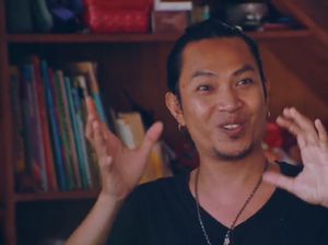 Selain Musik, Robi Navicula Mau Buat Film Dokumenter Pulau Plastik Selain Musik, Robi Navicula Mau Buat Film Dokumenter Pulau Plastik