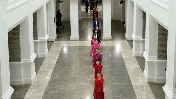 Peragaan Busana di China Digelar Tanpa Penonton