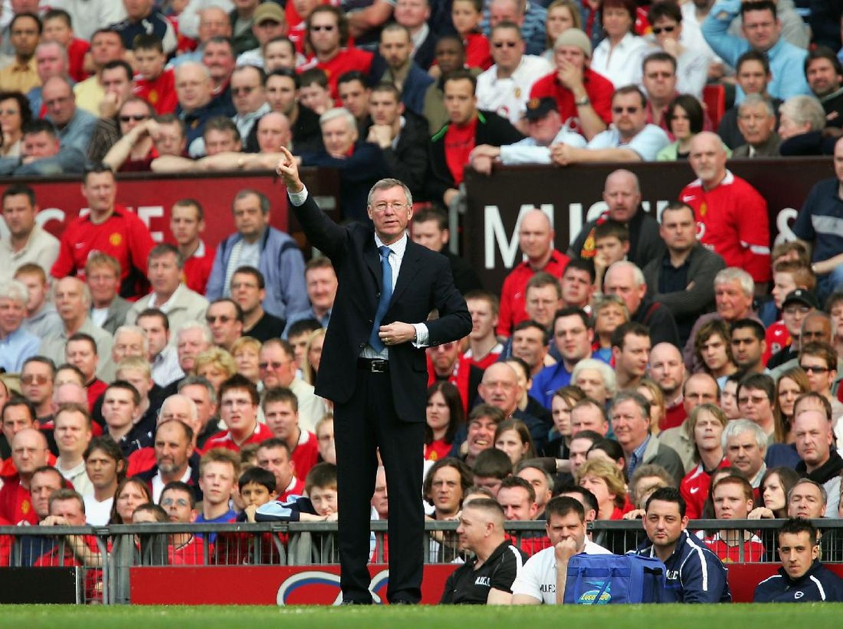 Sir Alex Ferguson mengumumkan pensiun dari Manchester United. (Foto: Getty Images)