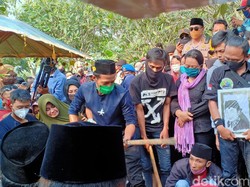 Didi Kempot Bahas Pagelaran COVID-19 Ambyar Sebelum Meninggal