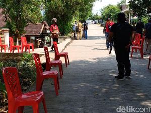 Bunga Dukacita Sobat Ambyar hingga Jokowi di Rumah Duka Didi Kempot