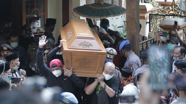 Pemakaman Didi Kempot / 