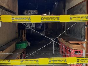 Toko Kelontong Ikut Terdampak Penutupan Pasar Jojoran Hari Pertama Toko Kelontong Ikut Terdampak Penutupan Pasar Jojoran Hari Pertama