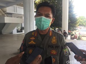 Tak Pakai Masker, Warga Bengkulu Dihukum Berfoto dengan Kalung Bertulisan