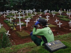 PKB DKI soal Insentif Penggali Kubur Tertunda: Ironis!