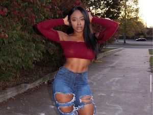 Foto: Perawat Resign Pilih Jadi Model, Hasilkan Rp 3 Miliar Per Tahun