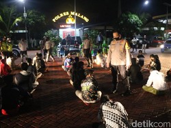 Puluhan Warga Kabupaten Malang Jalani Rapid Test Usai Terjaring Razia