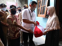 Warga Saling Berbagi Sembako, Mensos: Kesetiakawanan