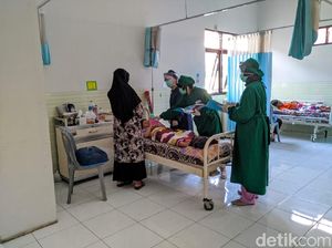 30 Santri Ponpes Al Hikam Ponorogo Keracunan Usai Santap Menu Buka Puasa 30 Santri Ponpes Al Hikam Ponorogo Keracunan Usai Santap Menu Buka Puasa