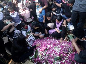 Tentang Kecintaan Didi Kempot pada Istri dan Keluarga Tentang Kecintaan Didi Kempot pada Istri dan Keluarga