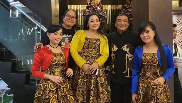 Yan Vellia, Istri Didi Kempot