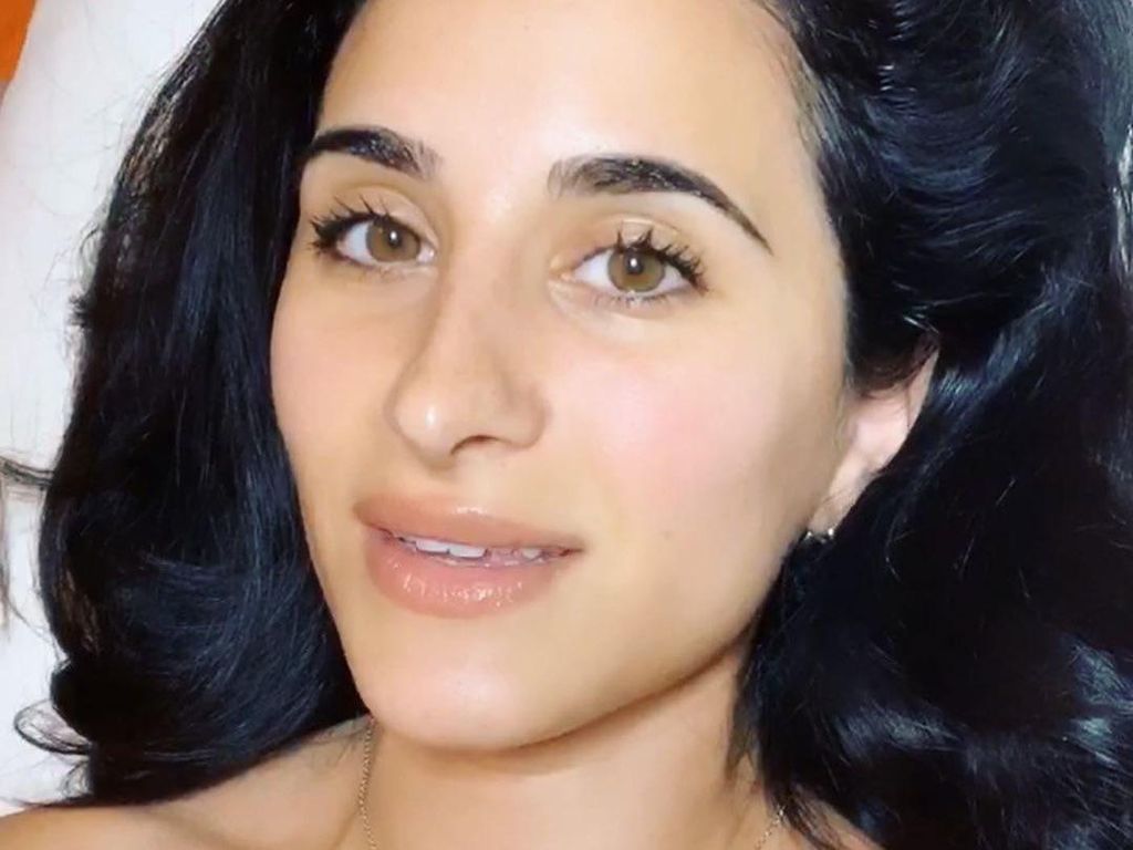 Viral di TikTok, Ahli Kecantikan Ungkap Cara Menebalkan Bibir dengan Pijatan Viral di TikTok, Ahli Kecantikan Ungkap Cara Menebalkan Bibir dengan Pijatan