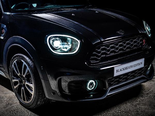 Elegan dan Misterius, Ini Wujud New MINI Countryman Blackheath Edition