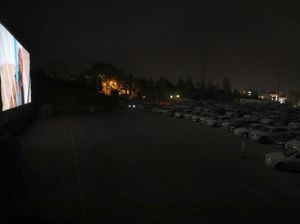 Pandemi Corona, Mungkinkah Kebiasaan Nonton Bioskop dari Mobil Muncul Lagi?