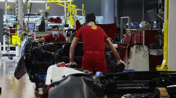 Mengintip Kelahiran Mobil Pertama saat Dapur Ferrari Kembali Ngebul