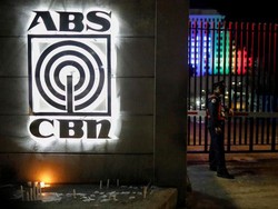 Usik Duterte, Stasiun ABS-CBN Diberedel Pemerintah Filipina