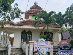 Musala Al Istiqomah, Kenang-kenangan dari Didi Kempot untuk Istri dan Tetangga