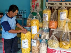 Sedih, Omzet Pedagang Oleh-oleh Trenggalek Terjun Bebas Gegara Corona