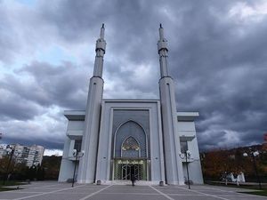 Potret Masjid Istiqlal dari Bosnia Potret Masjid Istiqlal dari Bosnia