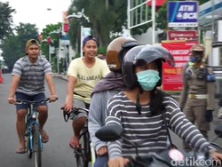 PSBB Purwakarta, Warga Tak Bermasker Harus Baca Teks Pancasila