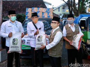 21.700 Paket Sembako Mulai Didistribusikan ke Warga Banyuwangi 21.700 Paket Sembako Mulai Didistribusikan ke Warga Banyuwangi