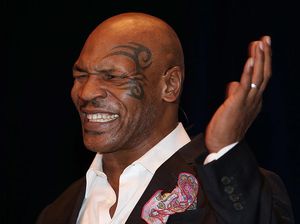 Apa Jadinya Kalau Mike Tyson Lawan Conor McGregor?