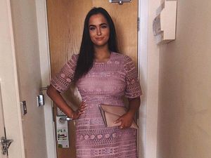 Potret Wanita yang Dulu Diejek Karena Gaya Berbusananya, Kini Jadi Model Potret Wanita yang Dulu Diejek Karena Gaya Berbusananya, Kini Jadi Model