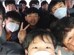 Kisah Ayah Angkat Mengasuh dan Mengajari 10 Anak Korut Selama Lockdown