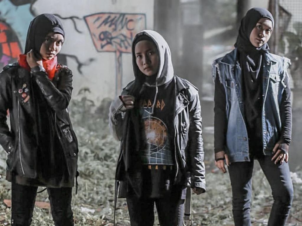 Band Hijabers Metal dari Garut Menarik Atensi Personel Red Hot Chili Peppers Band Hijabers Metal dari Garut Menarik Atensi Personel Red Hot Chili Peppers