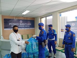 Dukung Nakes Tangani Corona, Polisi Aceh Antar Makanan Buka Puasa ke RS