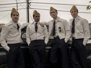 Hollywood: Sebuah Fantasi Gemerlapnya Dunia Hiburan Hollywood: Sebuah Fantasi Gemerlapnya Dunia Hiburan