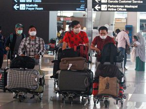 Penerbangan Domestik Kembali Dibuka Penerbangan Domestik Kembali Dibuka