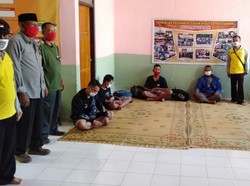 Soal Bus Nakal yang Turunkan Pemudik di Overpass Tol dan Tarifnya