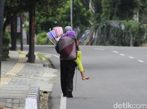 Ramadhan di Tengah Corona, PMKS Musiman Mulai Menjamur di Kota Bandung Ramadhan di Tengah Corona, PMKS Musiman Mulai Menjamur di Kota Bandung