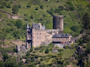 Megahnya Kastil Burg Katz dan Cerita Putri Duyung Loreley