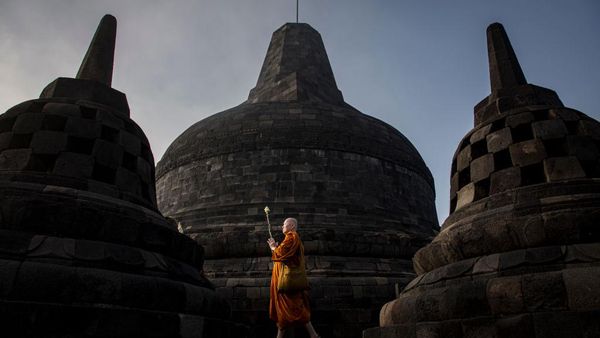Melihat Kembali Perayaan Waisak 2019 di Borobudur