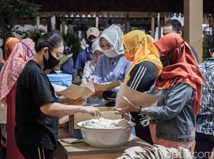 Tangani Dampak COVID-19, Kecamatan di Banyuwangi ini Buka Dapur Umum