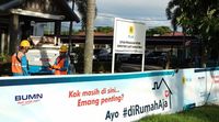 Kantor PLN Sumbar Berselimut Spanduk #diRumahAja